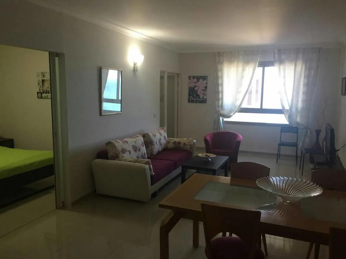 Hotel apartamentowy Apartments On The Beach Hajfa