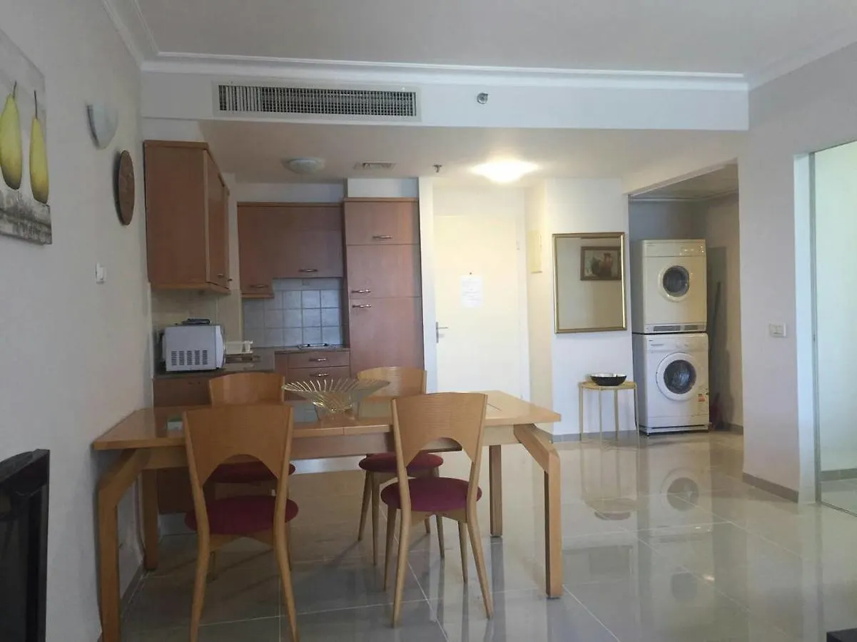 Apartments On The Beach Haifa 0*,